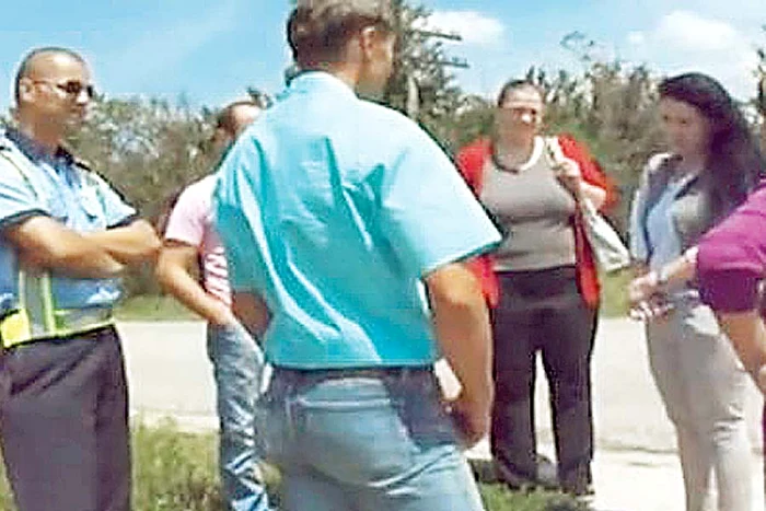 Iulian Stroe i-a oprit la poartă pe cei de la Protecţia Copilului