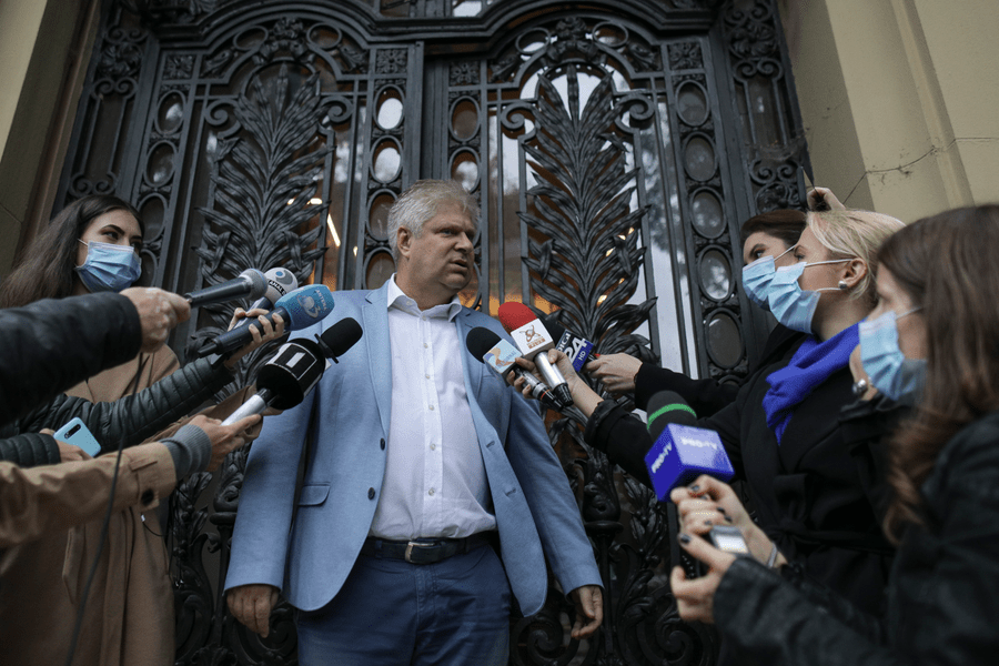 Deputații au votat încuviinţarea cererii DNA pentru percheziția lui Tudorache 
