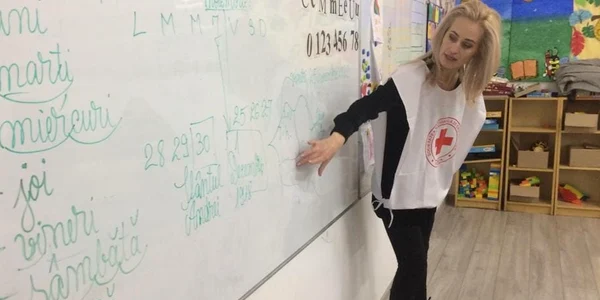 patricia badoi, medicul voluntar   foto crucea rosie olt1 jpg