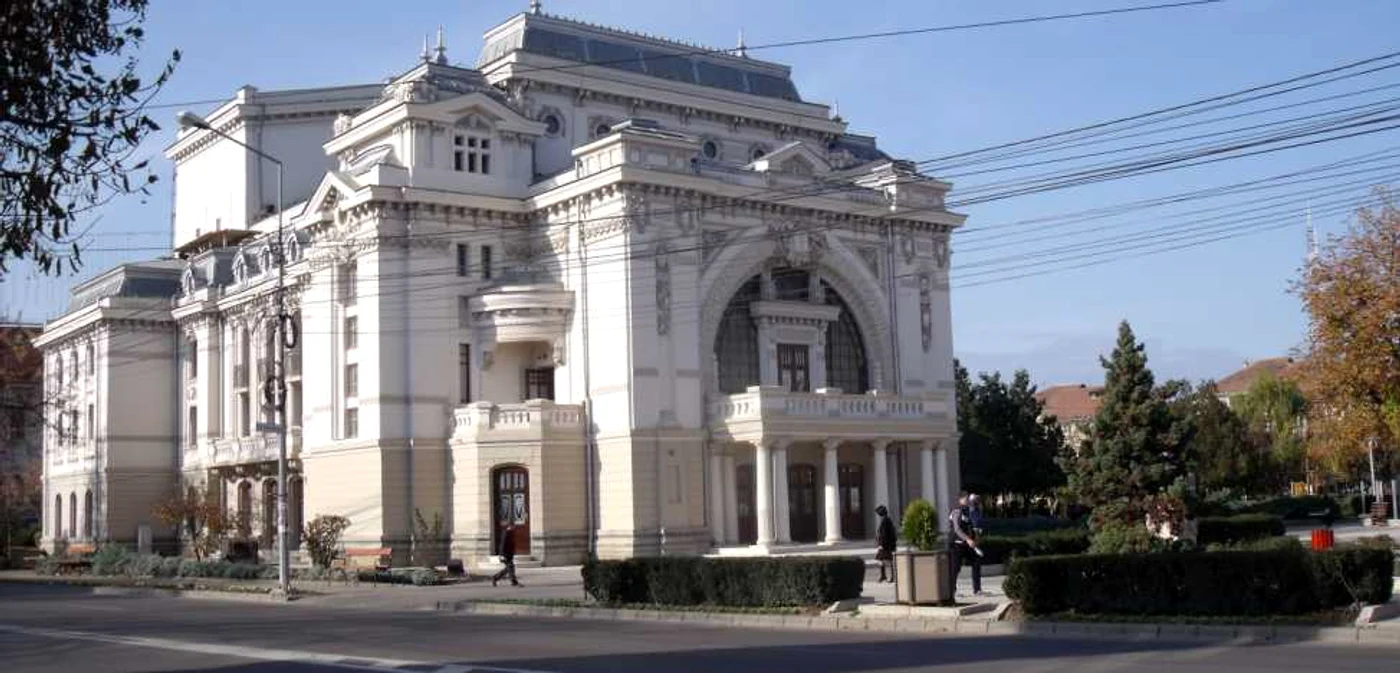 Teatrul Mr. Gh. Pastia   FOTO: Ştefan Borcea