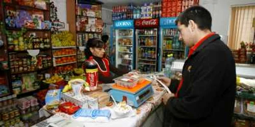 chelner bon fiscal bacşiş foto Adevărul