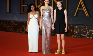 Angelina Jolie și copiii ei  foto   Shutterstock jpg