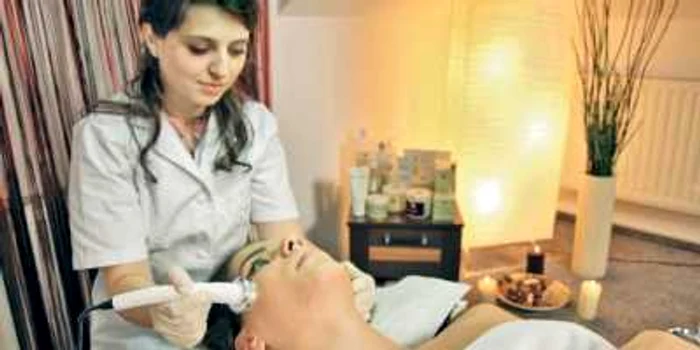 Microdermabraziunea ajută la împrospătarea aspectului pielii