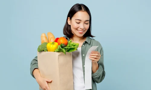 Cumpara inteligent  Asa economisesti la supermarket  Sursa foto shutterstock 2274137977 jpg