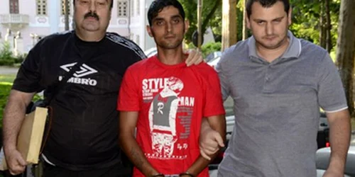 Bărbatul se află în arestul poliţiei pentru 29 de zile. Foto Adevărul
