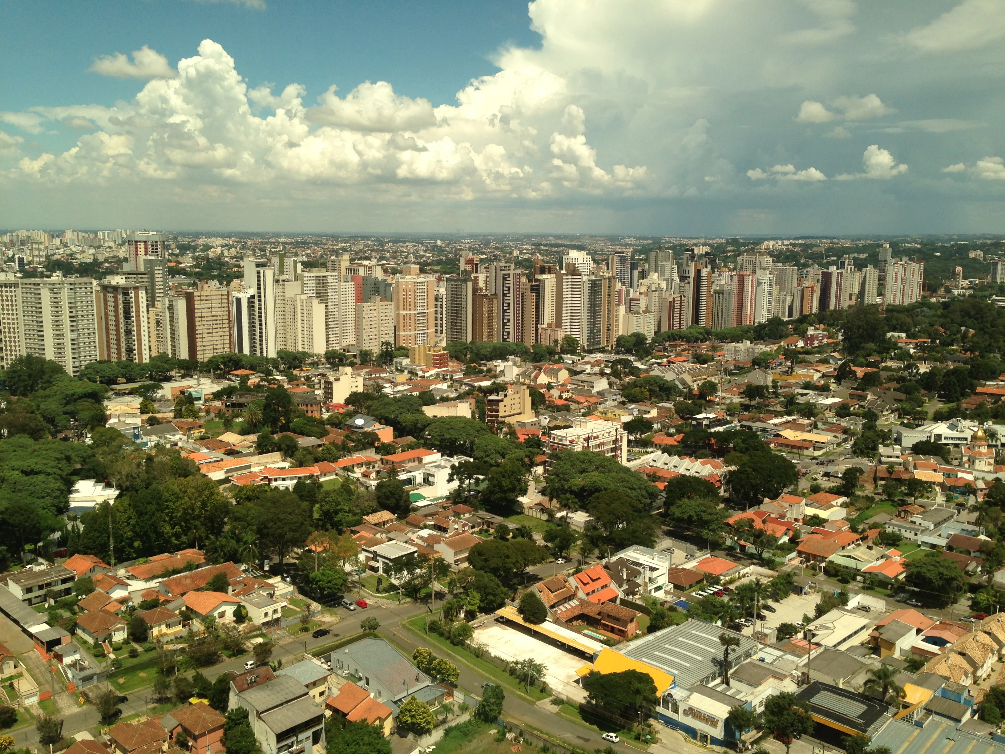 Blocați de SUA, cubanezii construiesc un „Nou Miami” în sudul Braziliei