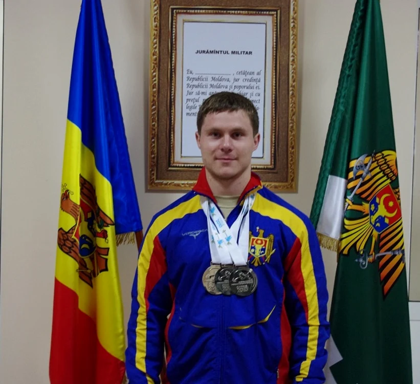 Halterofilul Alexandru Şpac este şi poliţist de frontieră