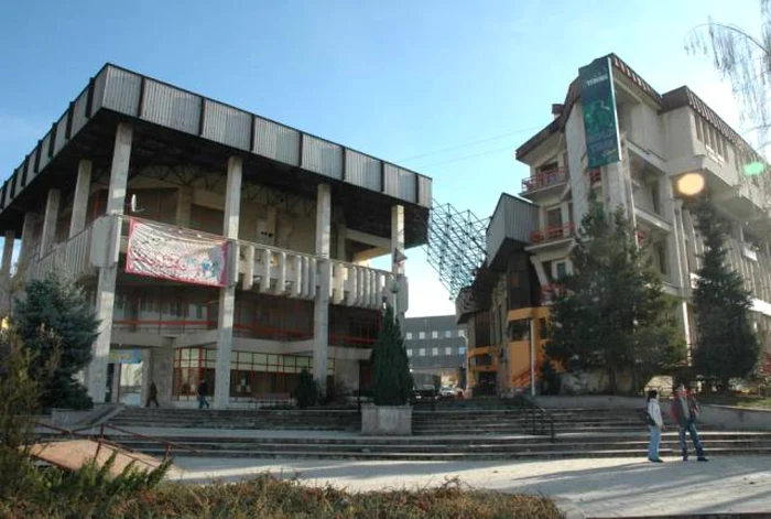 Casa Tineretului, motiv de scandal de ani de zile FOTO: infomm.ro