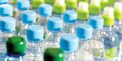 Pasagerii sunt nevoiţi să arunce toate recipientele cu lichide
