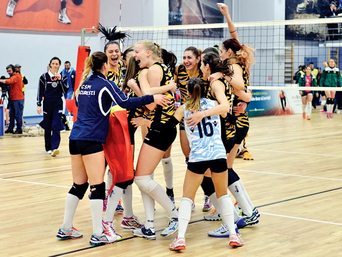 
    CSM Bucureşti  a scris istorie  în volei  
