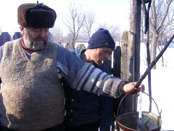 Apa se încălzeşte frecvent la peste 40 de grade