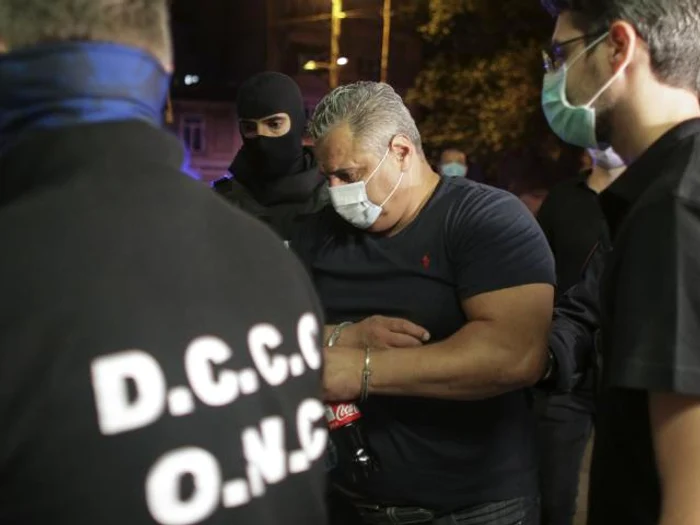 Falsificatorul de bani punea în circulație bancnotele de 100 de lei la târgurile organizate prin țarăFoto: Inquam