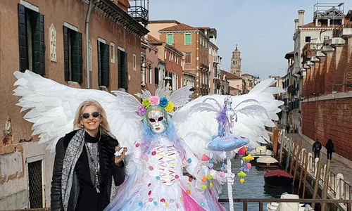 1 bianca brad la carnavalul de la venetia criza coronavirus panica in italia 3 jpg jpeg