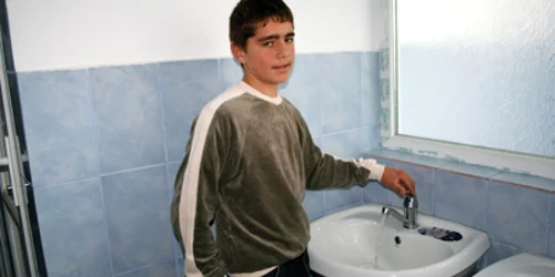 Reşiţa: Italienii au deschis robinetele la Brădet (GALERIE FOTO)