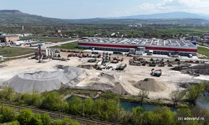 Fostul combinat Calan si parcul industrial  Foto Daniel Guță  ADEVĂRUL (4) JPG