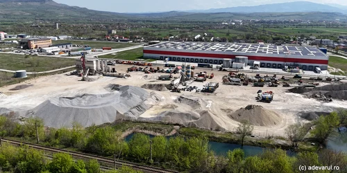 Fostul combinat Calan si parcul industrial  Foto Daniel Guță  ADEVĂRUL (4) JPG