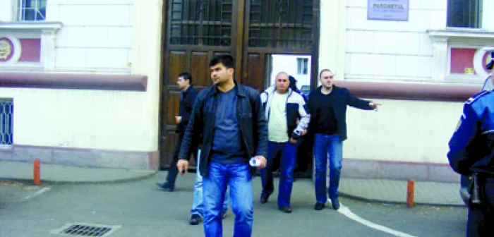 Arad: Interlopii bătăuşi pot contesta condamnarea