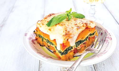 r511 7  2 col lasagna cu dovleac sii spanac jpeg