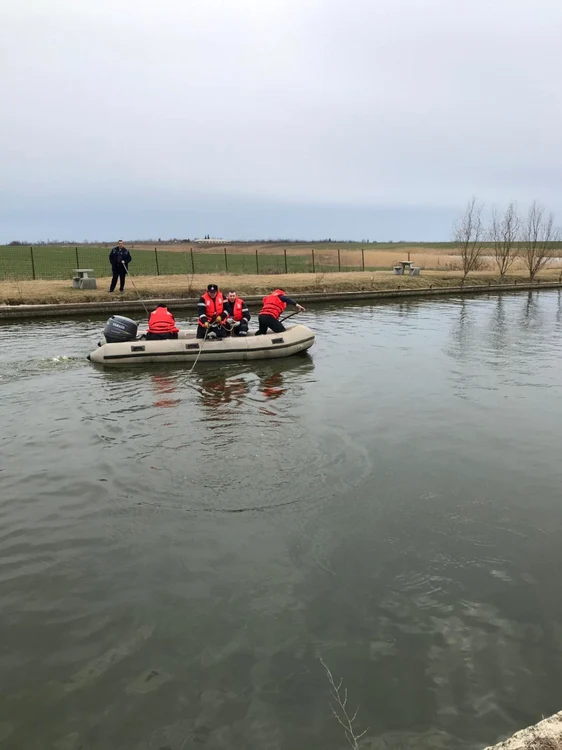 Pompierii au reluat căutările în cazul bărbatului dispărut din comuna Sălciile FOTO ISU Prahova