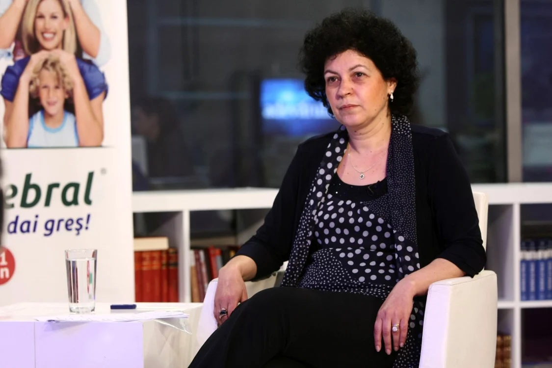 Alina Voiculescu, profesoară de Franceză la Colegiul Naţional „Sfânta Sava” FOTO Dorin Constanda