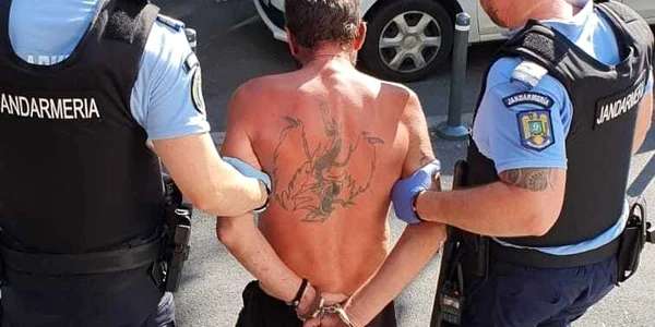 Bărbat reținut pentru amenințare cu obiecte ascuțite, în zona Ambasadei Franței. FOTO Jandarmeria Bucureşti 