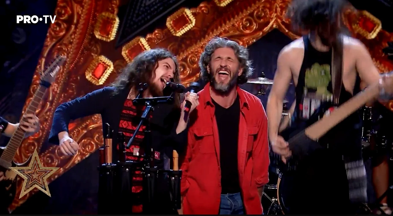 Dragoș Bucur s-a dezlănțuit pe ritmuri rock la  „Românii au talent“ 