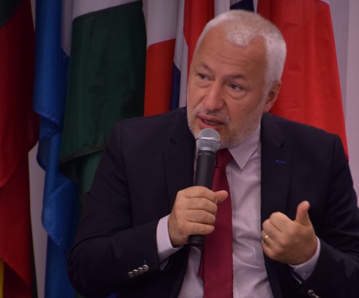 Iulian Fota, demis din funcția de secretar de stat în MAE: Cred că ministerul trebuie condus partenerial, prin respect reciproc și buna înțelegere 