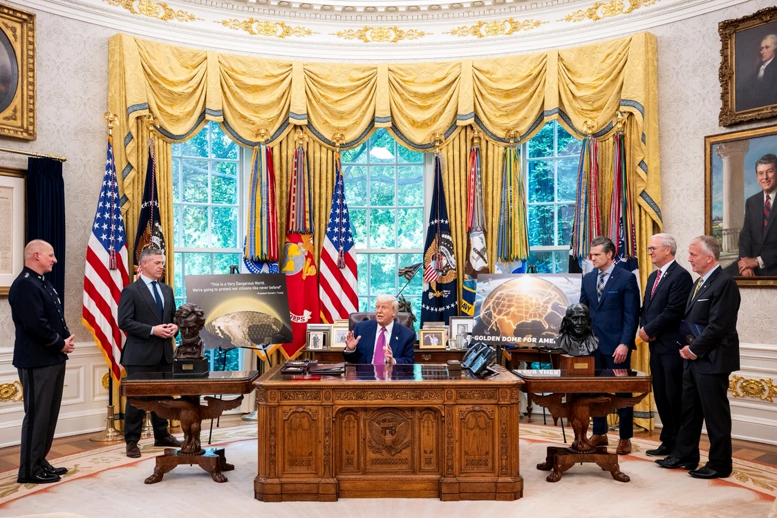 Trump vrea să construiască un sistem de apărare antirachetă, numit „Domul de Aur” FOTO: Arhivă