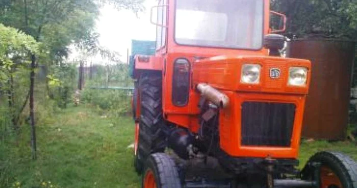 Râmnicu Vâlcea: S-a urcat la volanul unui tractor cu o alcoolemie de 2,18 mg/l