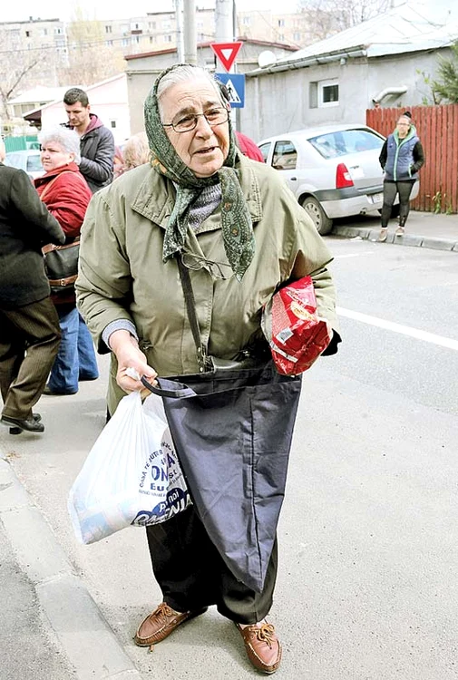 Maria Velcu are o pensie de 690 de lei
