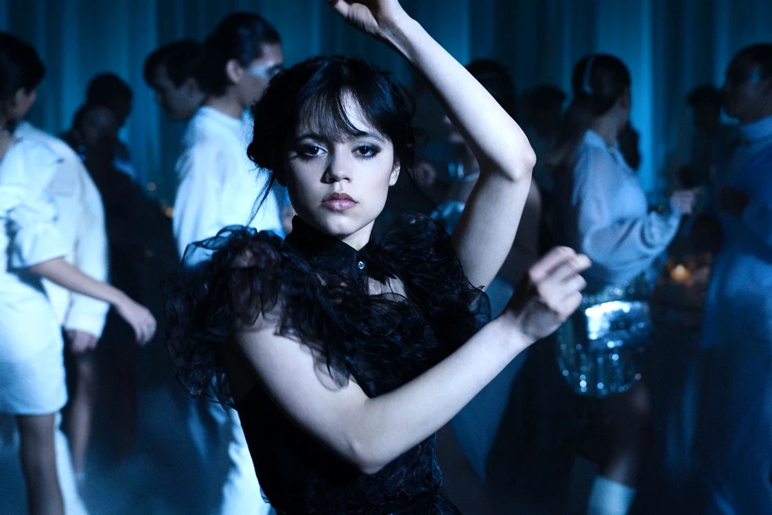 Actrița Jenna Ortega este „Wednesday“ 