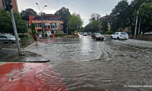 furtuna in hunedoara  Foto Daniel Guță ADEVĂRUL (29) jpg