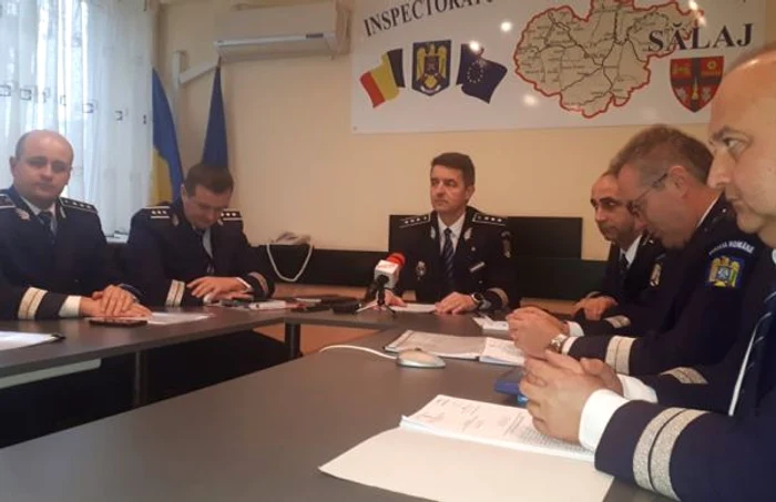 Şeful IPJ Sălaj (foto centru) spune instituţia se confruntă cu deficit de personal FOTO Andreea Vilcovschi