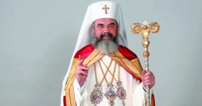 Bacău: Patriarhul Daniel a devenit cetățean de onoare al județului