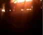 Maşina părinţilor incendiată de fostul iubit al unei tinere din Drăgăşani după ce a fost bătută Foto captură video TV VL 1