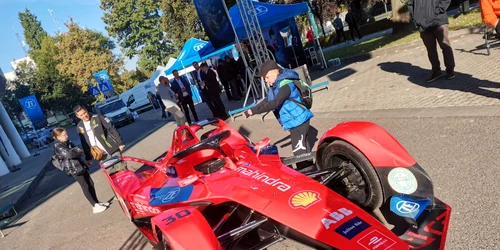 Monopost Mahindra Racing la Timișoara FOTO Ștefan Both jpg