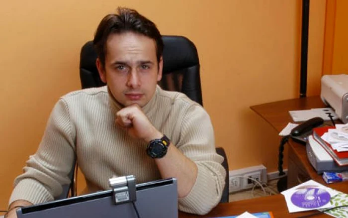 Ovidiu Hălmăgean se simte bine în fața calculatorului