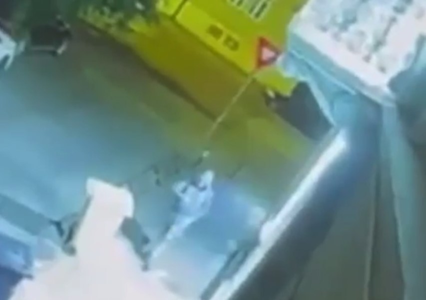Semnalmentele bărbatului care a ucis cu sânge rece doi bătrâni în centrul Timișoarei. E liber și extrem de violent 