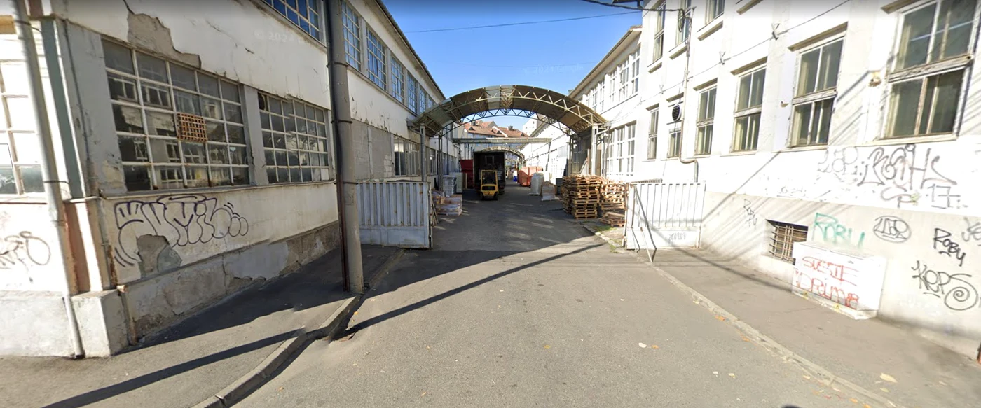 Clădiri ale fabricii Flaro, în paragină