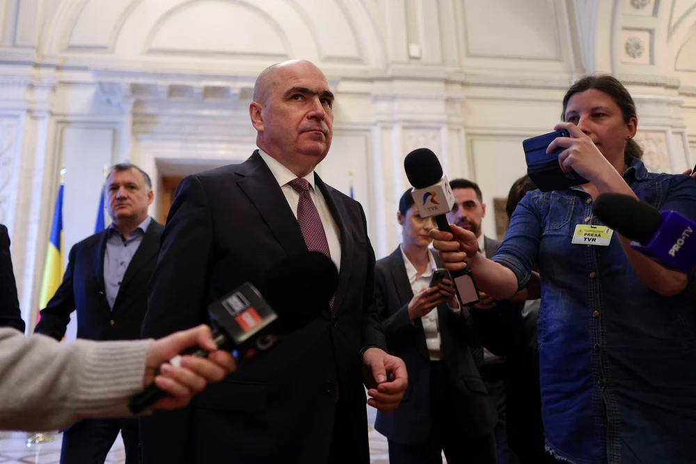 Sindromul Atena și trădarea de la București: De ce decizia PSD de a răsturna Guvernul Bolojan aruncă România într-o vulnerabilitate istorică