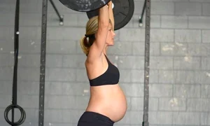 Lea Ann Ellison făcea exerciţii fizice chiar dacă era aproape de termen  (Foto: Facebook) jpeg