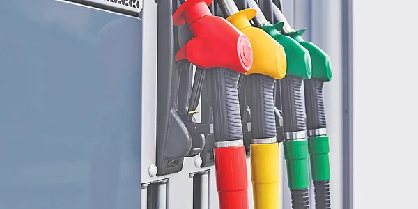 4 front carburanti caseta jpg
