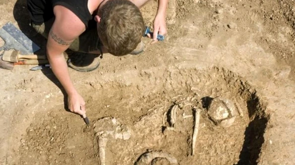Scheletul unui soldat mort la Waterloo, descoperit după aproape 200 de ani jpeg
