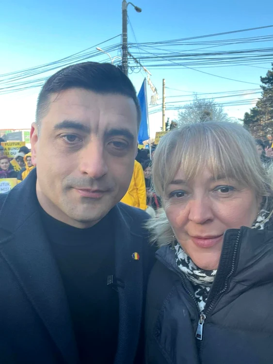 Maricica Coșa ar fi avut scaune moi și flatulență. Alături de liderul AUR FOTO Maricica Coșa