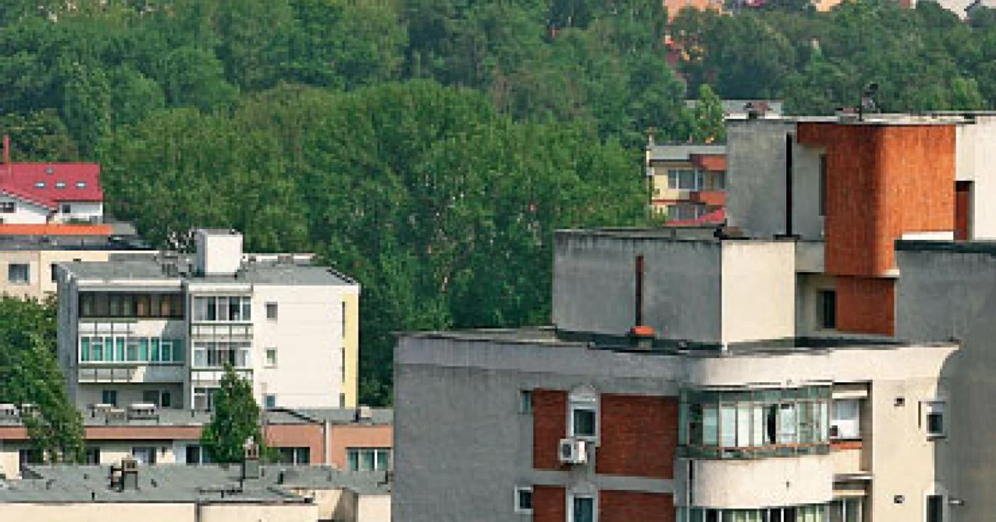 Preţurile locuinţelor vechi scad din nou
