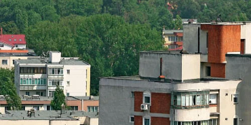 Preţurile locuinţelor vechi scad din nou