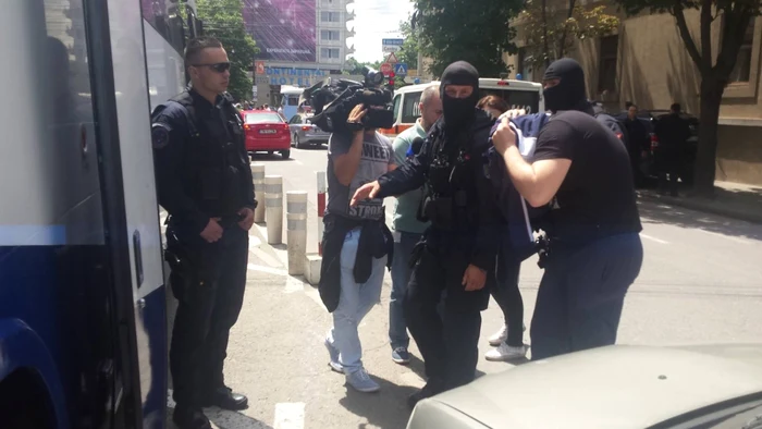 Poliţiştii de la Moraviţa sunt aduşi la DIICOT