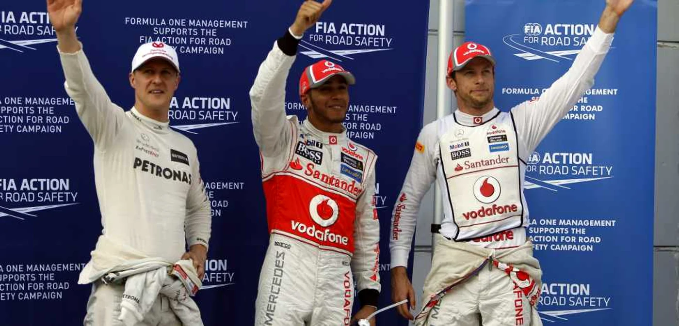 Michael Schumacher, Lewis Hamilton și Jenson Button * Foto: Reuters