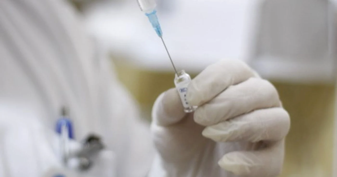 Vaccinul pandemic se poate face şi la parterul Spitalului Judeţean.