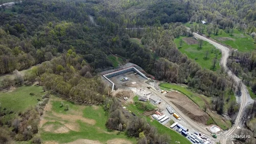 Șantierul Autostrăzii Sibiu Pitești, zona tunelului Poiana   Foto Daniel Guță ADEVĂRUL (19) jpg